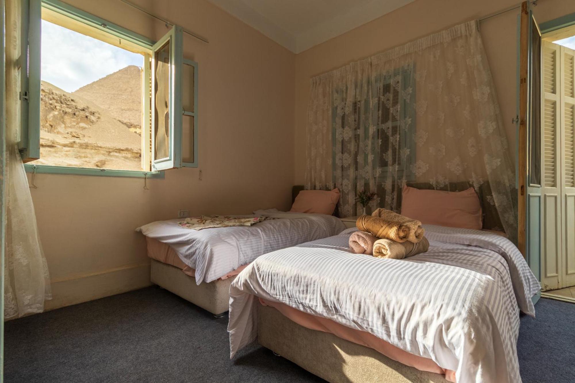 The Grand Pyramids View Hotel Kafret el-Gabal 객실 사진