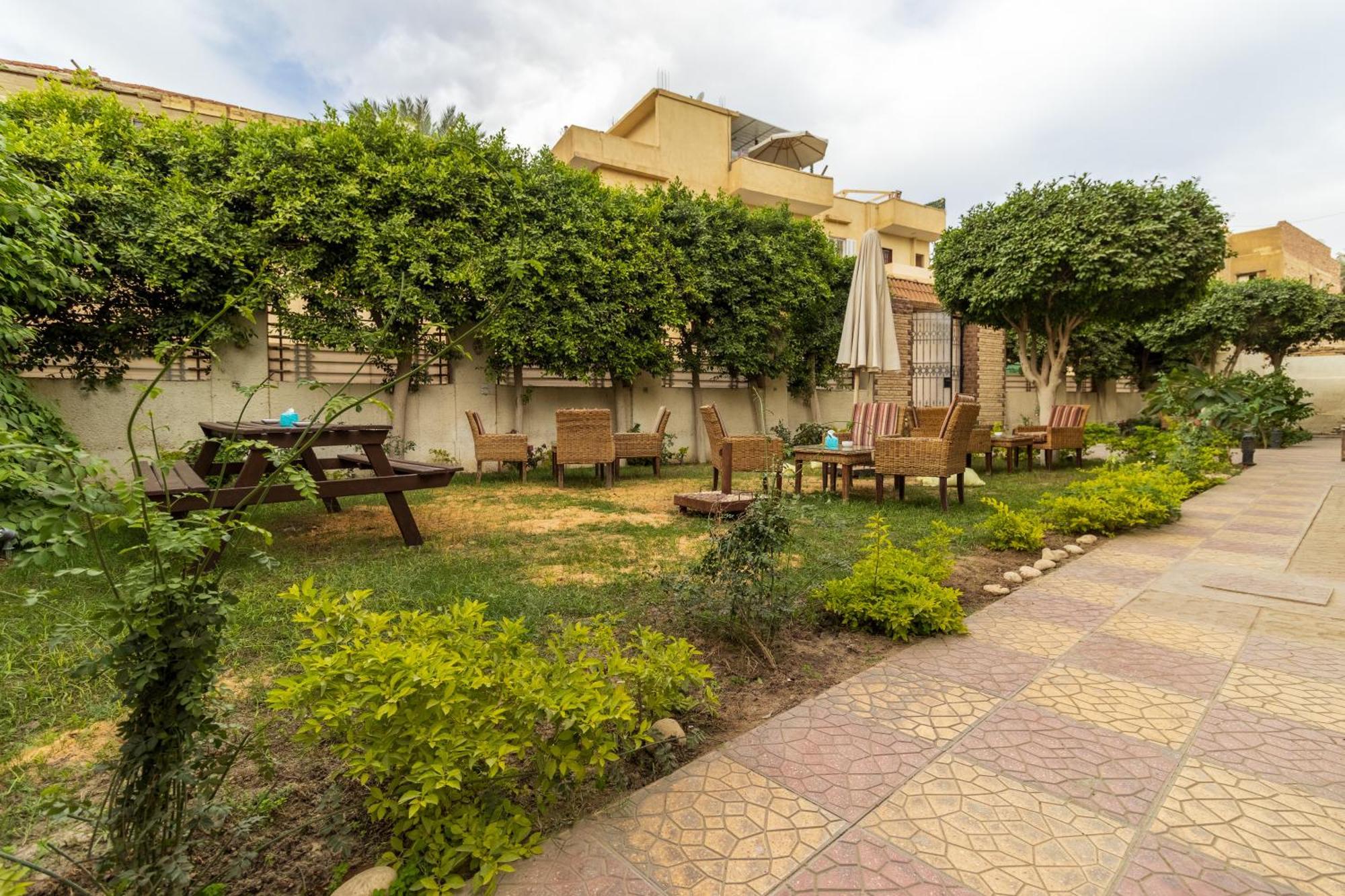 The Grand Pyramids View Hotel Kafret el-Gabal 외부 사진