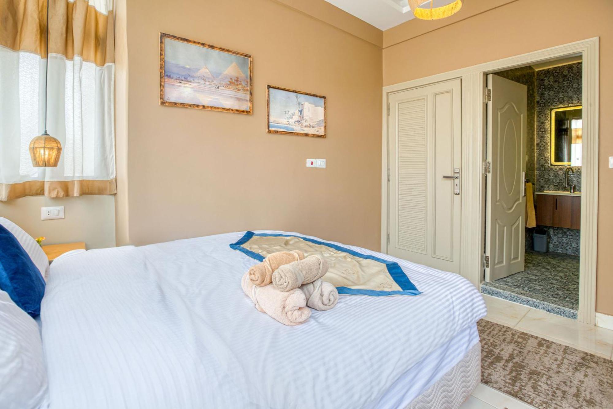 The Grand Pyramids View Hotel Kafret el-Gabal 객실 사진